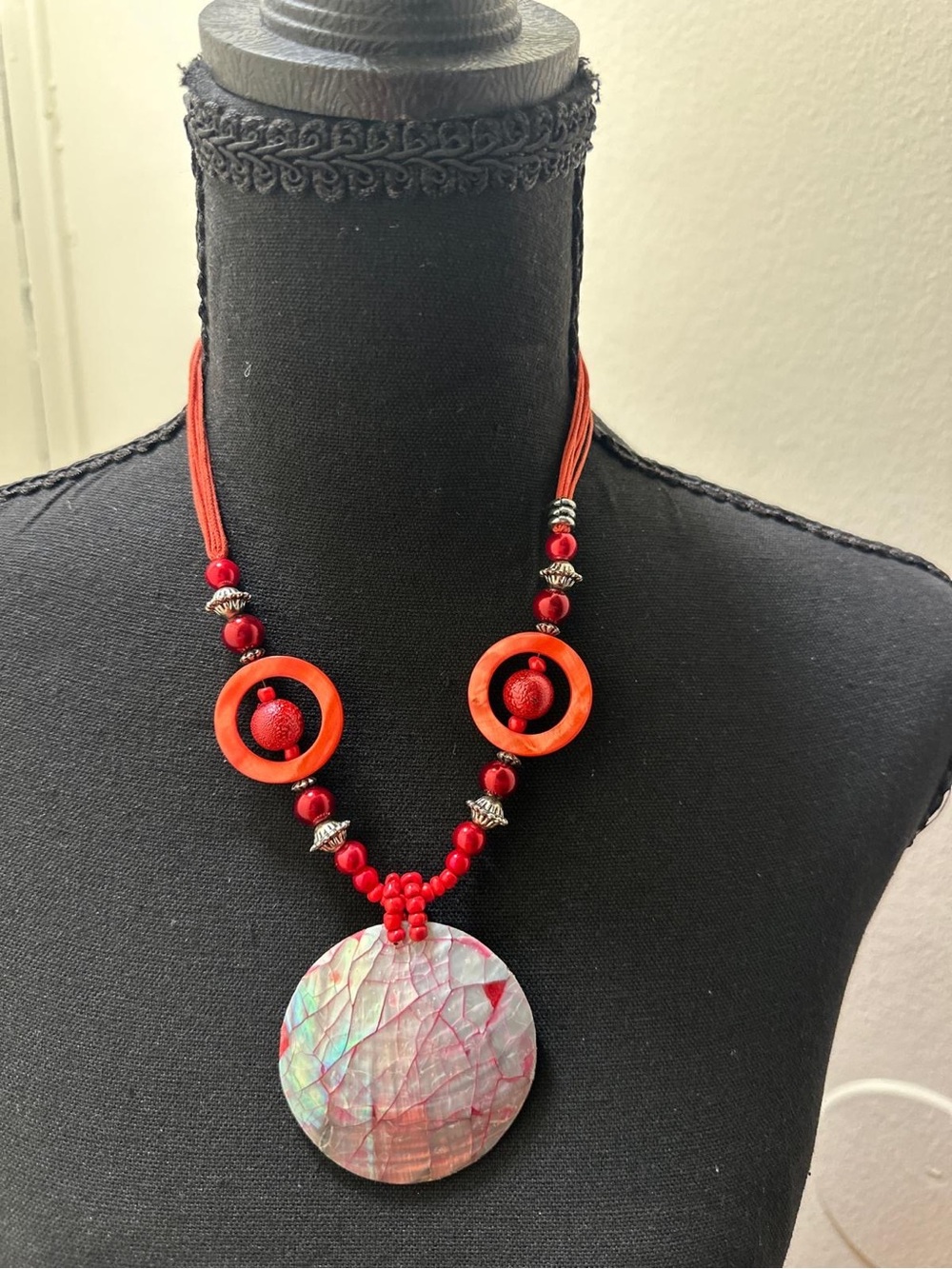 Boho Red Mother of Pearl Shell Pendant Necklace Orange Coral Ring Beads Multi-St